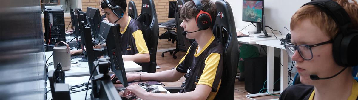 Dscf8187andersgraae BRED 1920X680px 1920X680px