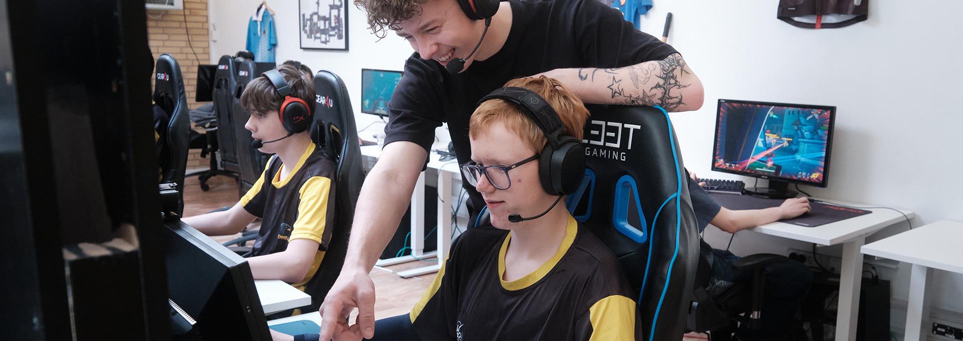 Dscf8210andersgraae BRED 1920X680px 1920X680px